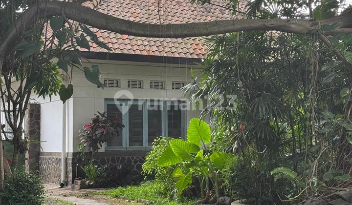 Rumah Jaman Belanda Antik dan kuat, SHM di Cipaganti Bandung CL 373