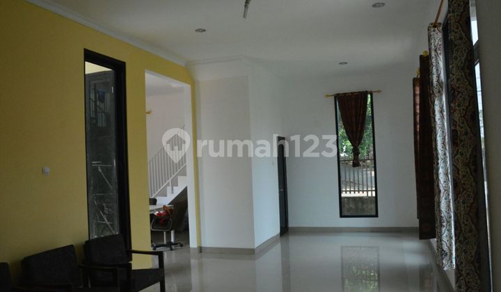 HOT SALE Rumah 2 lantai Posisi hook semi furnished SHM Di Cinere Depok CL 335