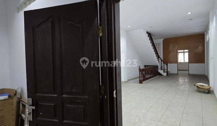 Disewa Ruko 4 Tingkat Siap Huni Jalan Sumatera Sekitar Thamrin 2