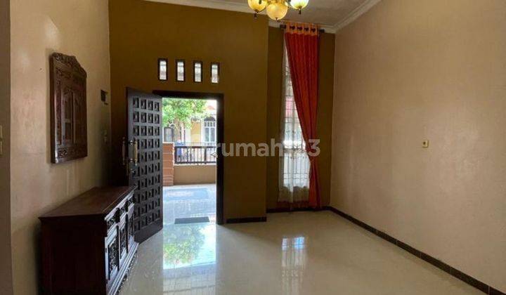 Dijual Rumah Semi Furnished Jalan Harmonika Baru 2