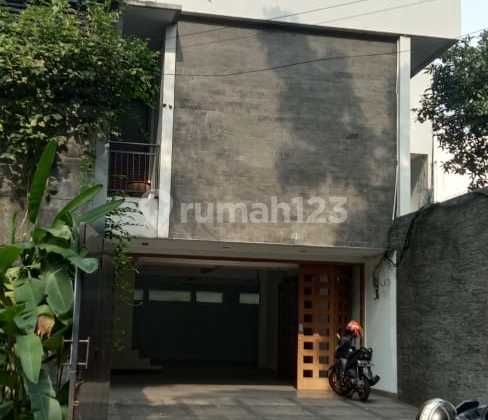 5 Bedroom House for Rent in Kebayoran Baru Area 5 Bedroom House for Rent in Kebayoran Baru Area