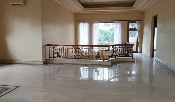 Rumah Sewa Pondok Indah Parkir Luas