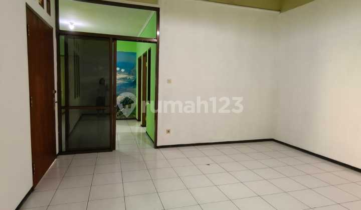 House for Office in the Cimahi Pesantren Area