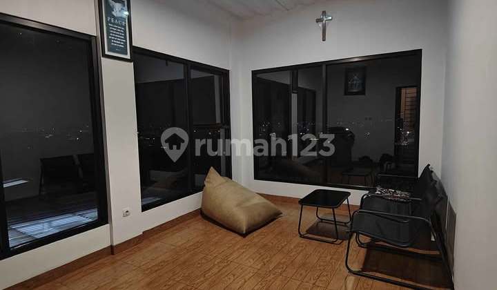 RUMAH 4 LANTAI FURNISH KAWASAN SOREANG 2