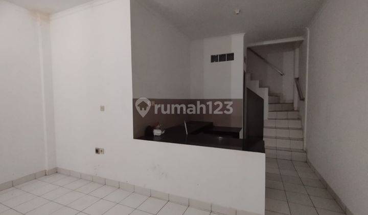 Rumah Terawat Otista Bandung Masuk Motor 1