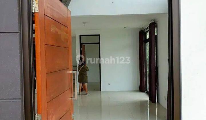  Rumah Villa Cihanjuang Bandung Barat 2