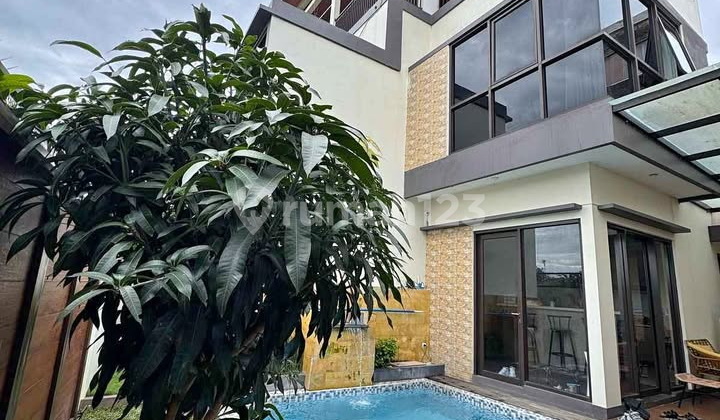 RUMAH TIGA LANTAI FURNISH DEKAT PASAR LEMBANG 2