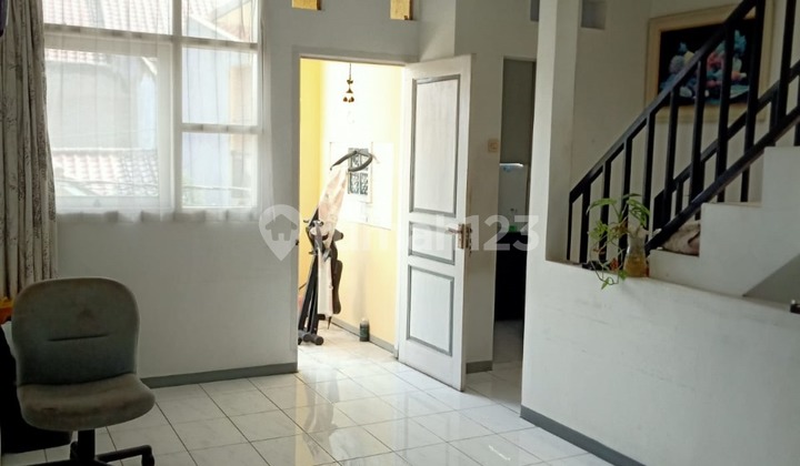 Three-story move-in ready house, Pondok Mutiara.