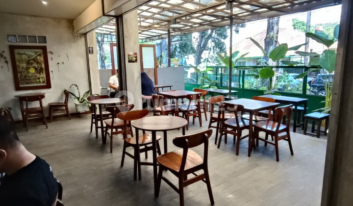 Rumah dan Cafe Sayap Dago