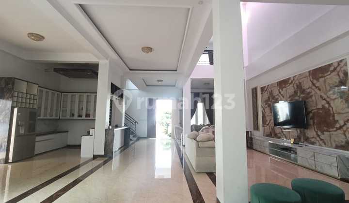 Furnished House in Banjarsari Area, Solo