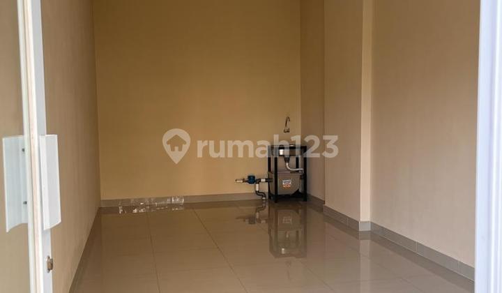 Business Space in Gateway Pasteur Apartment