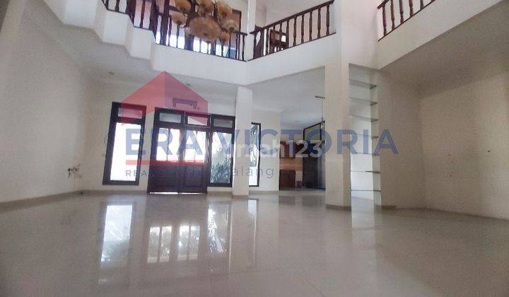 Di Sewakan Rumah Bisa Untuk Kantor Lokasi Strategis Poros Araya 2