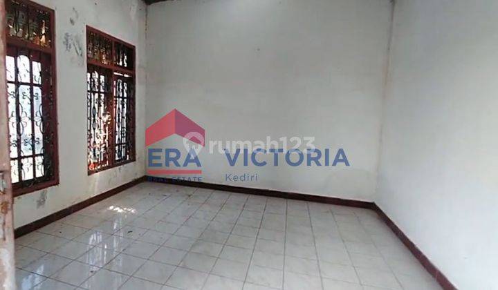 Rumah Bagus Unfurnished SHM di Ngoro, Jombang 2