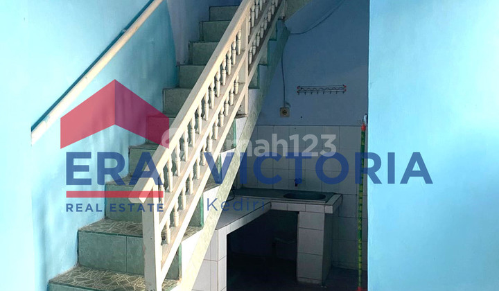 Ready to Use 2-Storey Shop House with Hook Position in Gurah 2