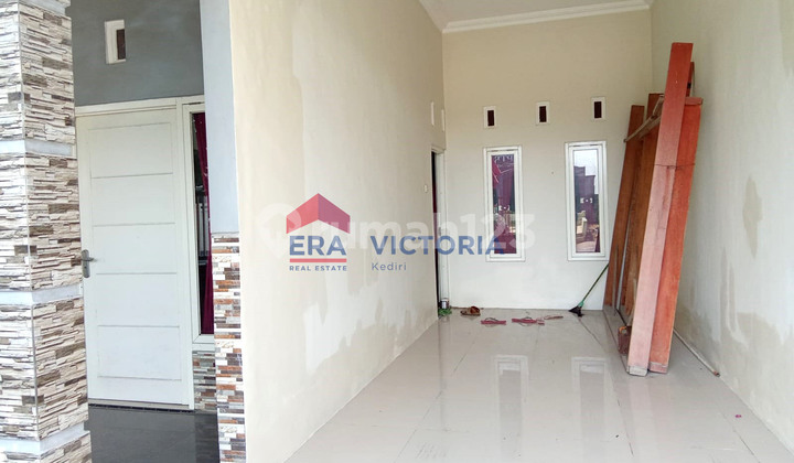 Jual Rumah Bagus Unfurnished SHM Kertosono, Nganjuk