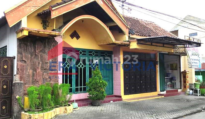 Jual Rumah + Ruko Posisi Hook di Ngawi Lokasi Strategis 2