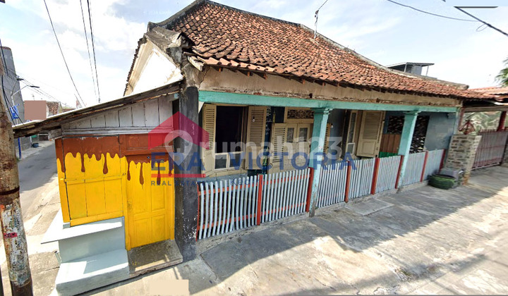 DIJUAL Rumah Posisi Hook di Setono Pande Kota Kediri Terdiri Dari 3 Rumah Memiliki Masing-Masing Pintu Masuk Tetapi Tetap Terhubung Dekat Dengan Lapangan Futsal Premier dan Ramayana 2