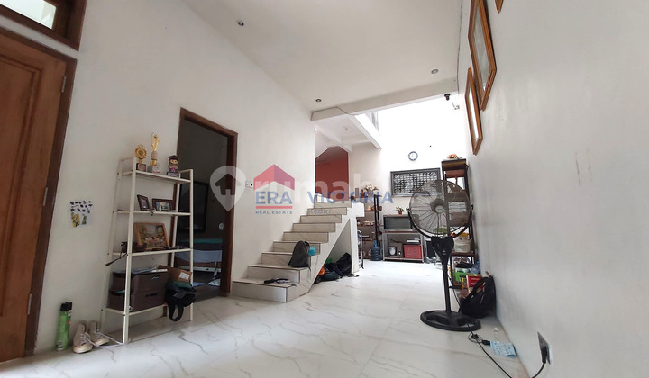 Rumah Bagus Unfurnished SHM Kediri, Kediri 2