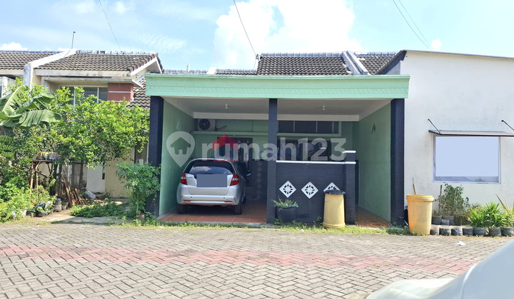 Fully Furnished House in the Jongbiru Housing Complex, Kediri Regency