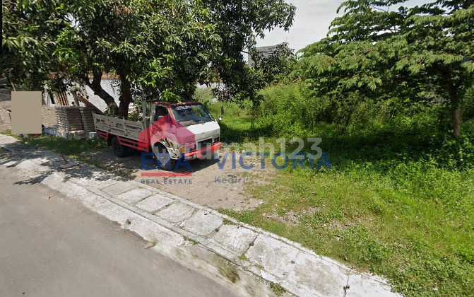 For Rent: Land in Rejomulyo, Kediri City, Suitable for Various Businesses, 2 Minutes from IAIN, 4 Minutes to MTSN 2 Kediri City and Ngronggo Market, Densely Populated Boarding House Area.