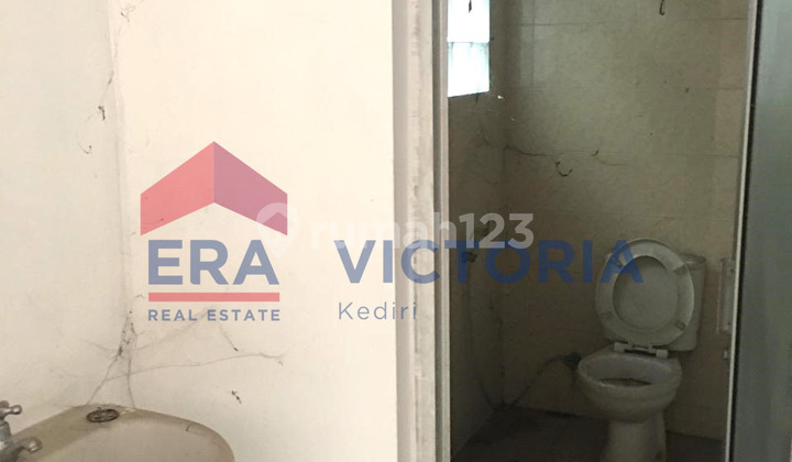 Jual 2 Ruko Bagus SHM di Pusat Kota Nganjul