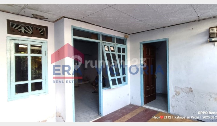 Rumah Bagus Unfurnished SHM Ngasem, Kediri 2