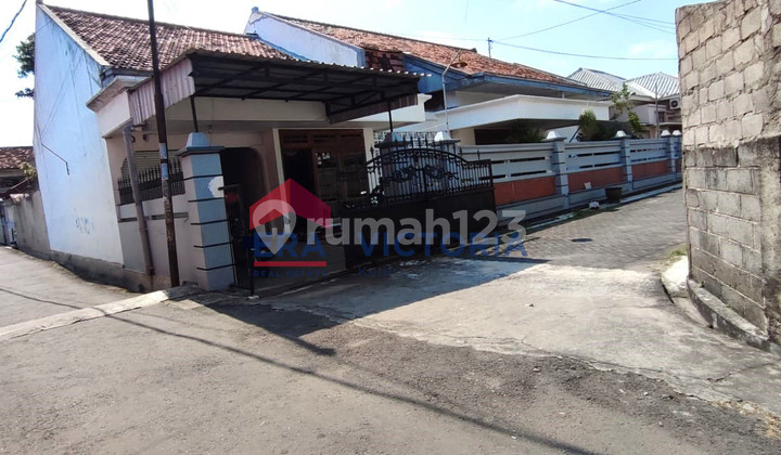 Jual Rumah Nyaman Posisi Hook di Sukorejo Kediri 2