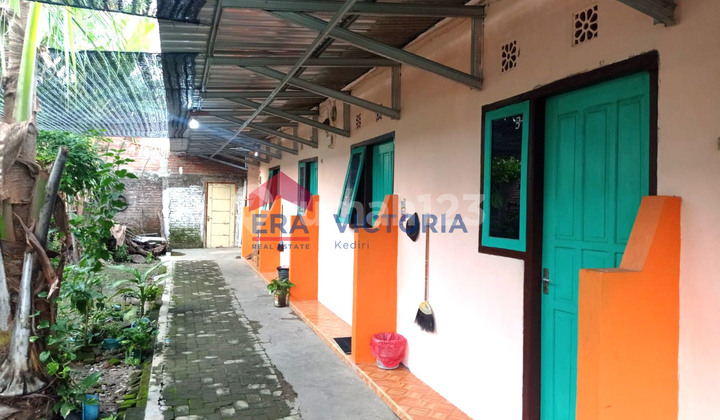 Dijual Rumah Kos 6 Kamar dengan Kamar Mandi Dalam Area Strategis Di Banjarmlati Mojoroto Kota Kediri Bangunan Terawat Terdapat Sisa Tanah Perkarangan Dijual Rumah Kos 6 Kamar dengan Kamar Mandi Dalam Area Strategis Di Banjarmlati Mojoroto Kota Kediri Bangunan Terawat Terdapat Sisa Tanah Perkarangan