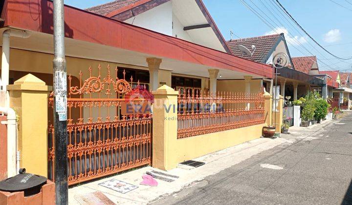 Rumah 2 Lantai Bagus Unfurnished SHM di Mojoroto, Kediri 2