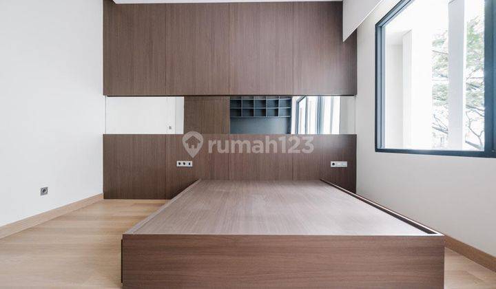 Rumah Bagus Semi Furnish di Discovery Residence Bintaro 2