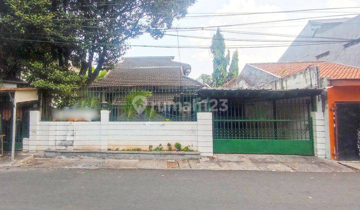 Rumah Lokasi Strategis di Kebon Jeruk Jakarta Barat 1