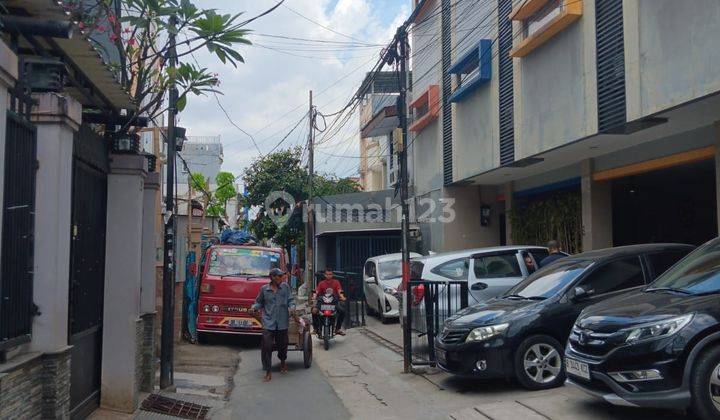 3 Ruko Gandeng Murah Bgt 4lt di Jl Mangga Besar 4, Taman Sari 2