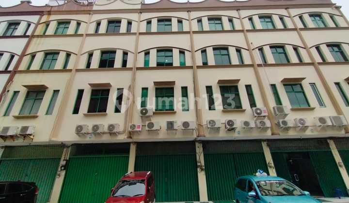 Affordable 4-story shophouse on Jl Pluit Raya, Penjaringan, North Jakarta
