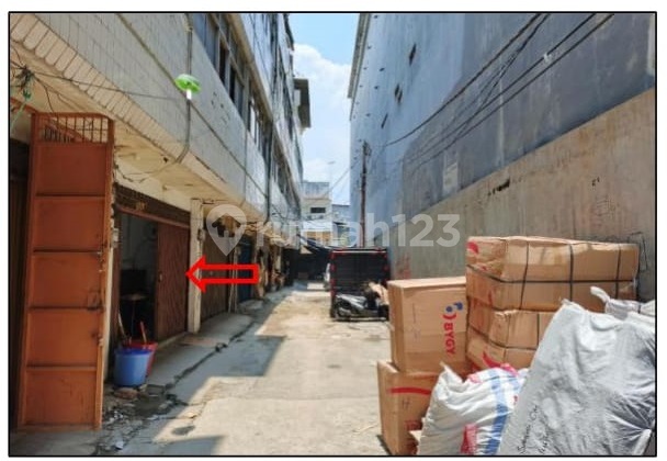 Ruko murah bgt 3lt di Jl laksa 4,Jembatan Lima,Tambora