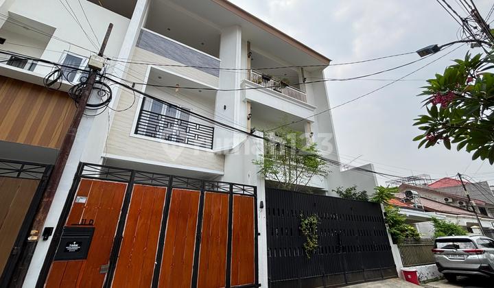 Rumah Murah 3Lt di Jl Rosmala,Jatipulo,Palmerah,Jakarta Barat 1