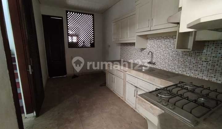 Affordable 2-Story House on Jl Batu Permata, East Pejaten, Pasar Minggu 2