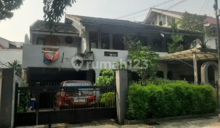 Affordable 2-story house on Jl Melawai 11, Melawai, Kebayoran Baru Affordable 2-story house on Jl Melawai 11, Melawai, Kebayoran Baru