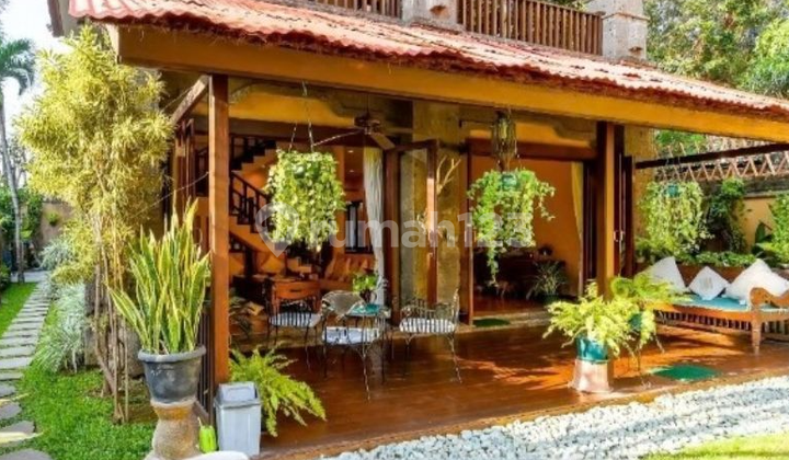 Villa Tropical 2 Lantai Petitenget Seminyak Badung Villa Tropical 2 Lantai Petitenget Seminyak Badung