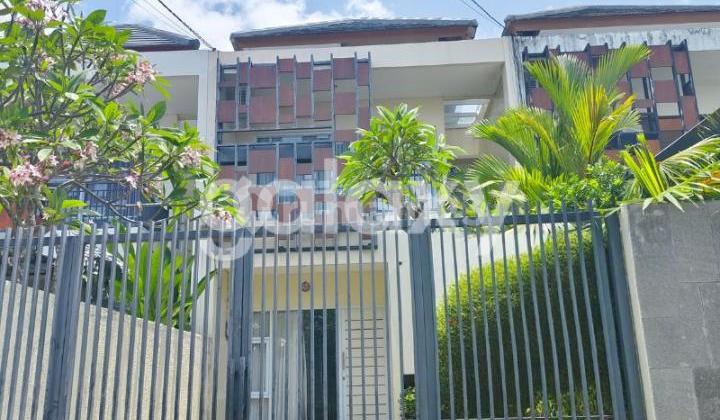 Rumah 2 Lantai di Poh Gading Jimbaran Badung, Bali Rumah 2 Lantai di Poh Gading Jimbaran Badung, Bali