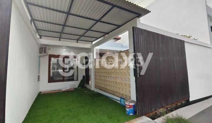 Minimalist Villa With Private Pool in Taman Jimbaran Badung, Bali