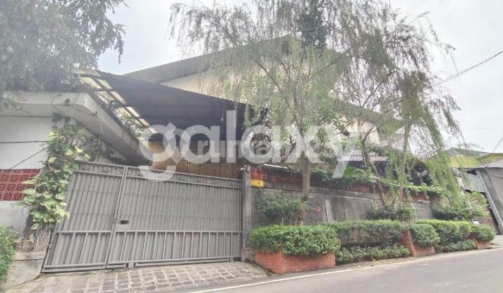 Rumah 2 Lantai di Nuansa Taman Griya Jimbaran Badung, Bali