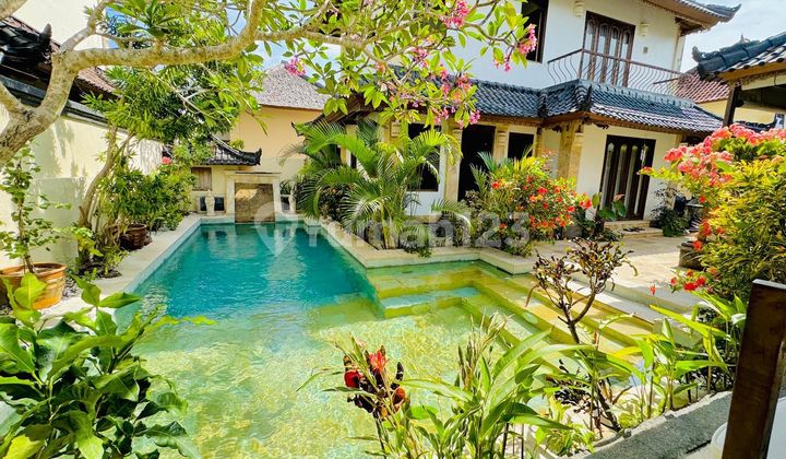 Pretty House With Balinese Tropical Style  2