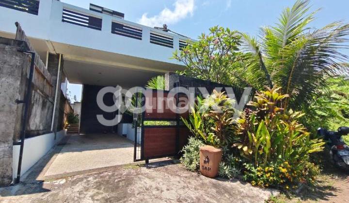 Rumah Bagus 2 Lantai di Komplek Pecatu Indah Sahadewa Badung, Bali