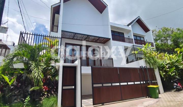 Brand New Modern Villa in Batu Nunggul Ungasan Badung, Bali Brand New Modern Villa in Batu Nunggul Ungasan Badung, Bali