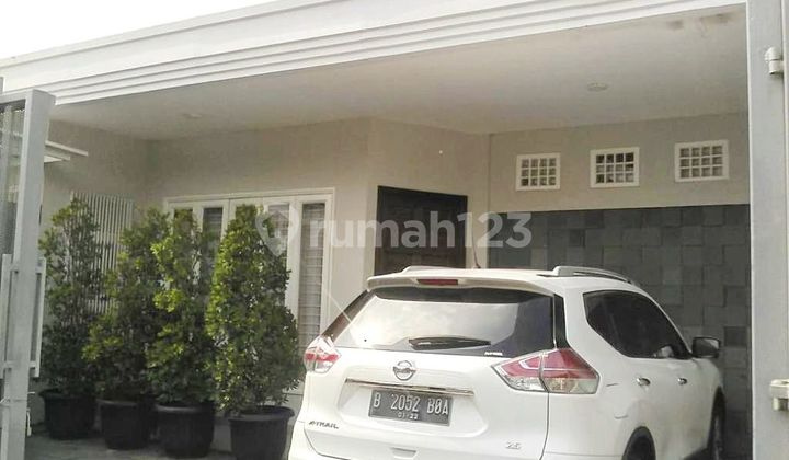 Disewakan Rumah Furnish 1½ Lantai Kebayoran Lama Jaksel 2