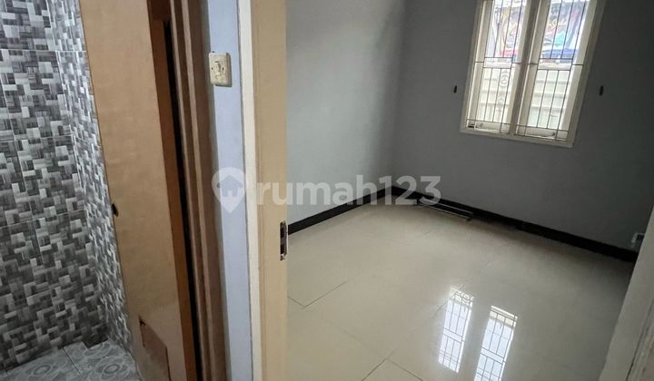 2-Story House Beside a Good Road Culinary Business Near Graha 2