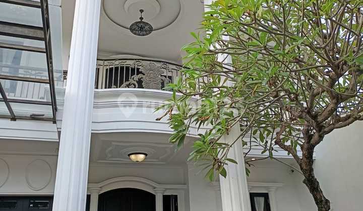 Rumah Komplek American 3 Lantai Dekat Pintu Tol Kebon Jeruk 2