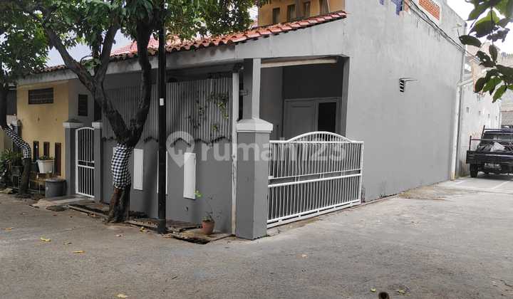 1-Story Flood-Free Cluster House Heritage Ciledug Tangerang 2