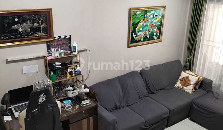 Rumah 2 Lantai Kontemporer Bebas Banjir Modernland Tangerang 2