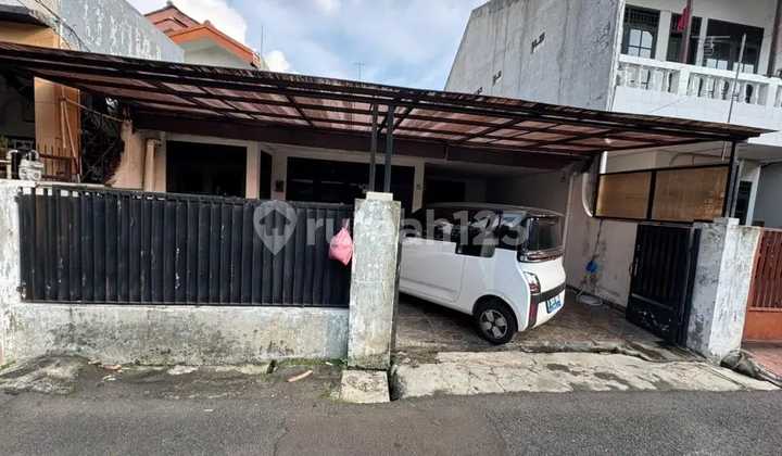 Jual Rumah Hitung Tanah Taman Meruya Ilir Akses Tol 5 Menit 2